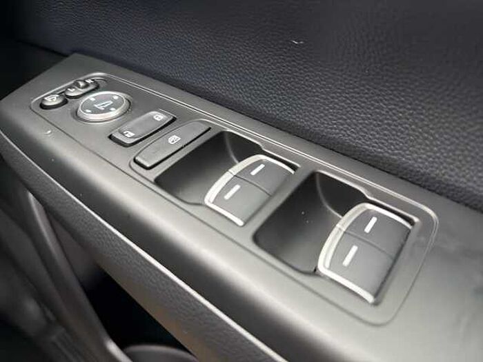 Honda CR-V Hybrid 2.0 e:PHEV Advance Tech 5dr eCVT 